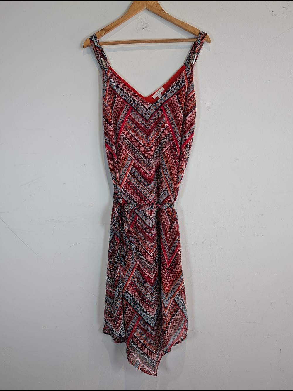 NWT HALO BRIGHT CHEVRON PRINT SUMMER DRESS, SIZE LARGE
